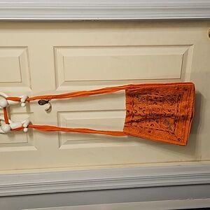 Beaded design shoulder bag